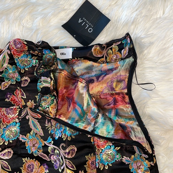 NWT Vici || Olia “Ganni Jacquard” Strapless Midi Dress ~ in Metallic Multi - Picture 9 of 16